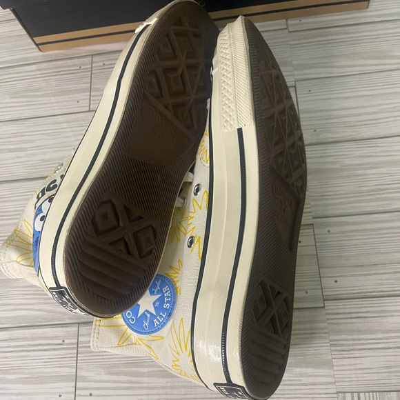 ✨Converse✨ Hi Top “Be Nice” - Picture 7 of 9